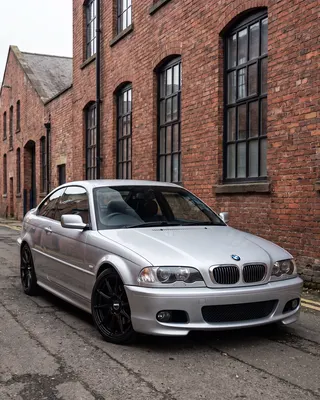 BMW E46 plateado con AXYS ARD, tres cuartos delantero
